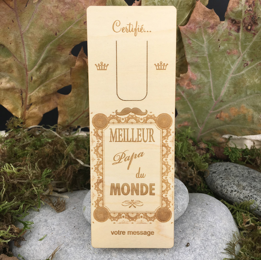 marque page en bois gravé personnalisé cadeau fête des pères
