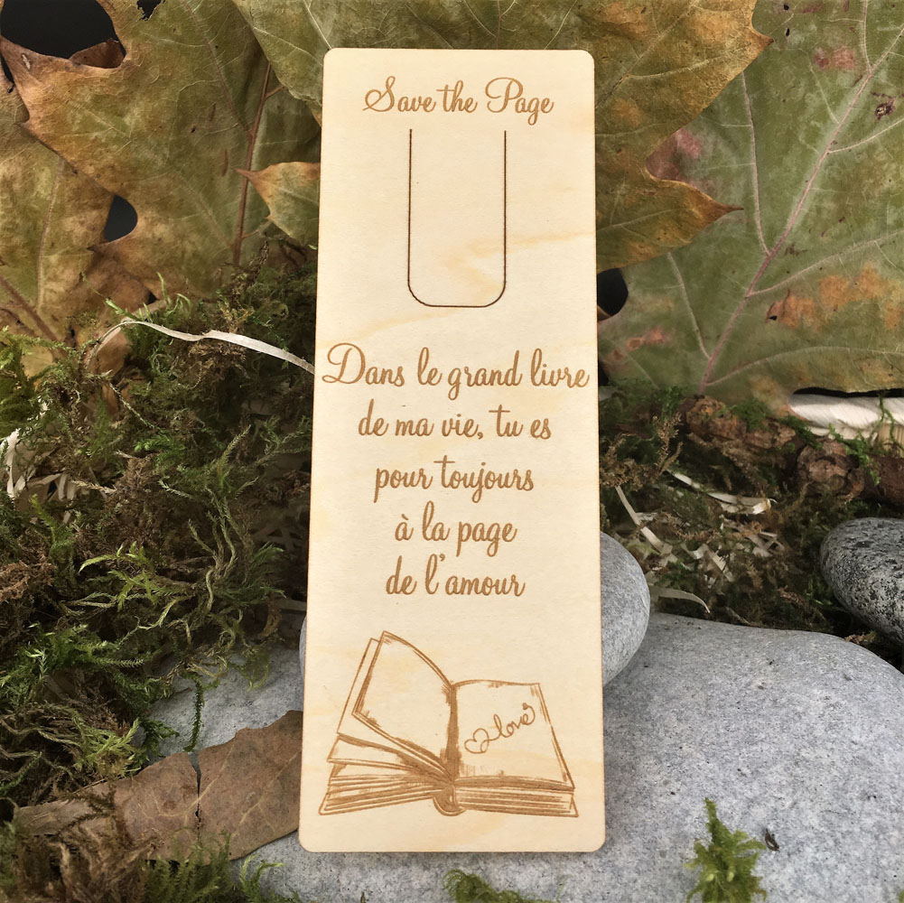 marque page en bois personnalisé Saint Valentin