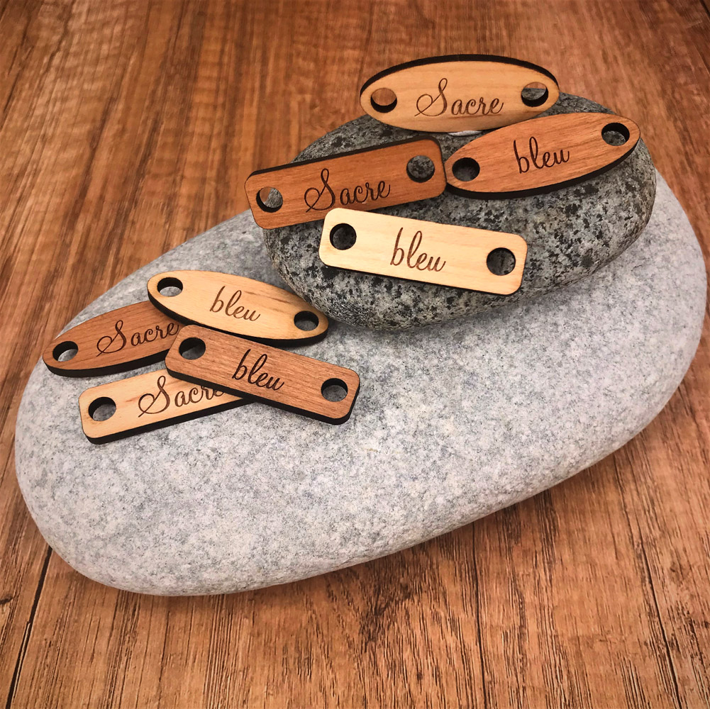 bijoux de chaussure personnalisés gravés en bois