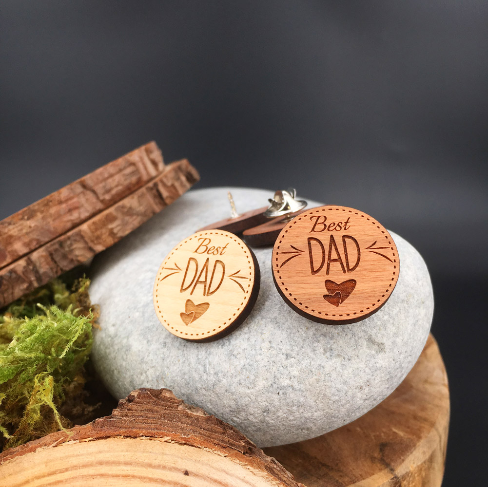pin's bois personnalisé gravé best dad