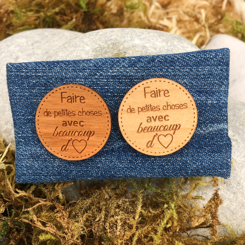 pin's bois personnalisé gravé petites choses