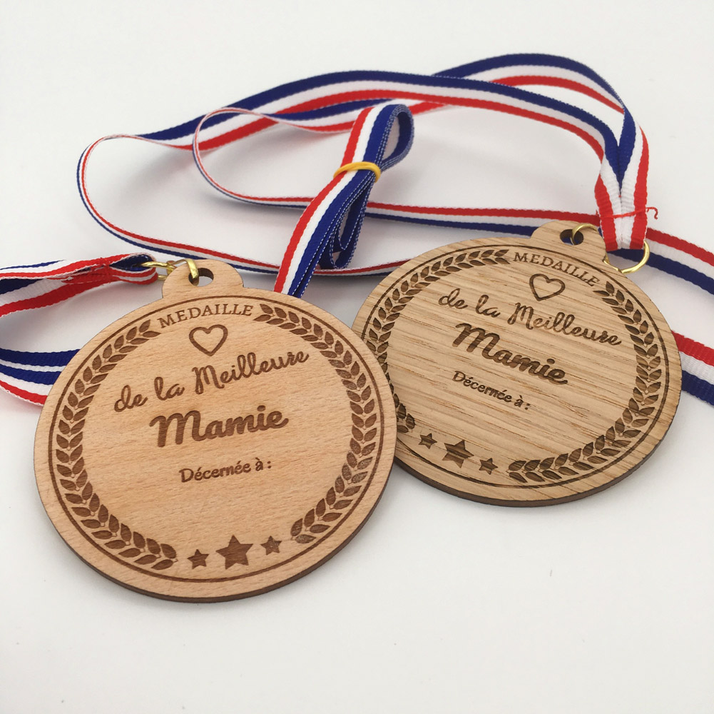 médaille bois meilleure mamie hêtre et chêne