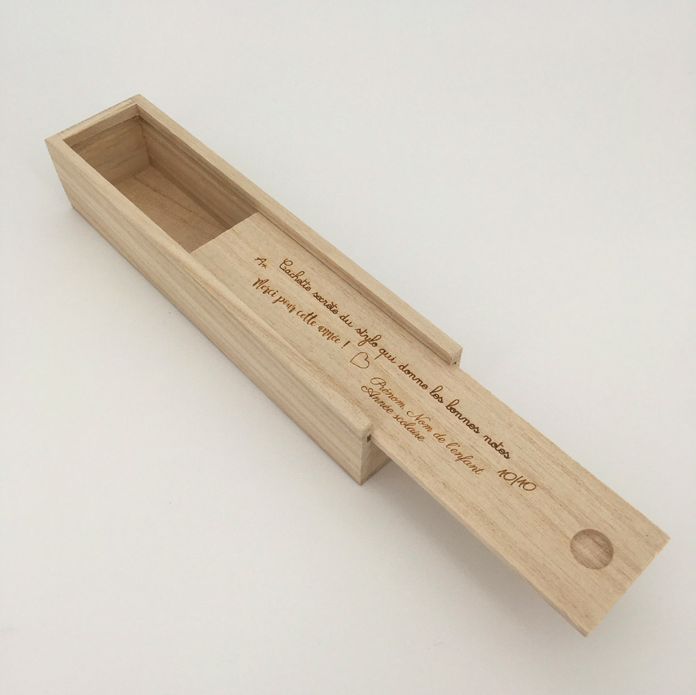 plumier bois personnalisé cachette - idée cadeau fin d'année scolaire