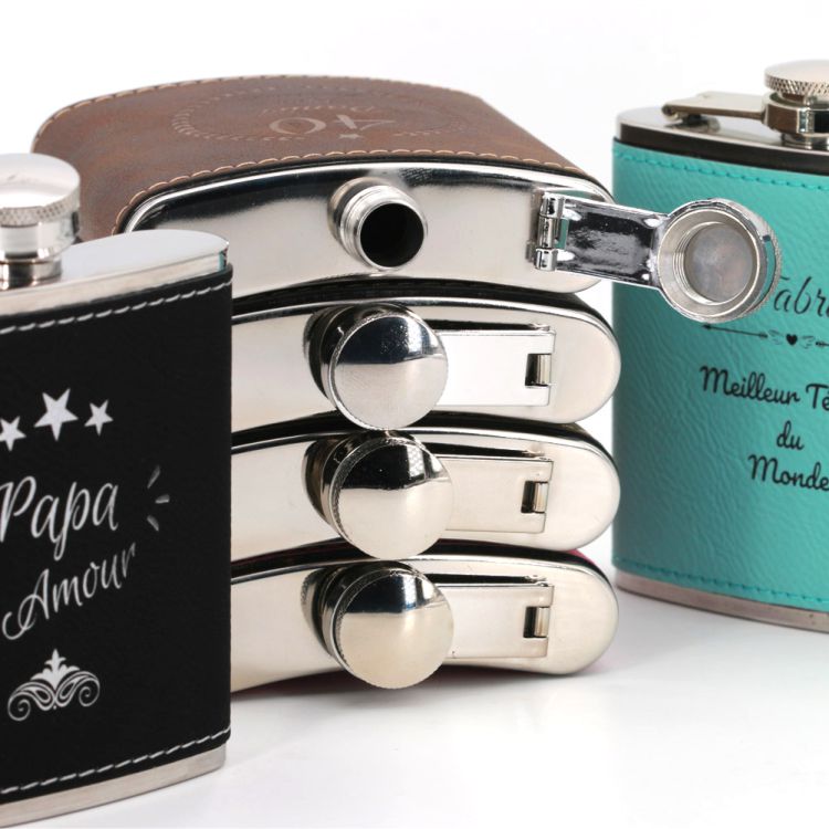 flasques cuir personnalisables - vue des bouchons