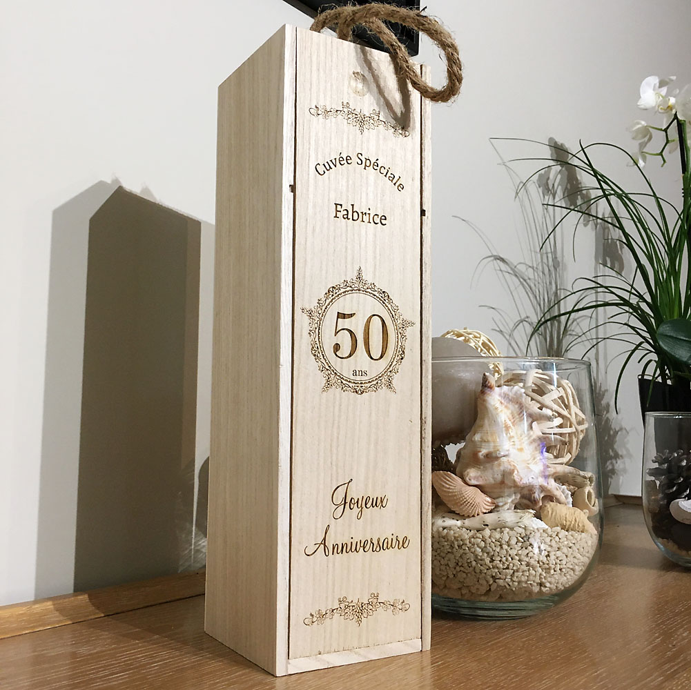 coffret bouteille bois personnalisable anniversaire