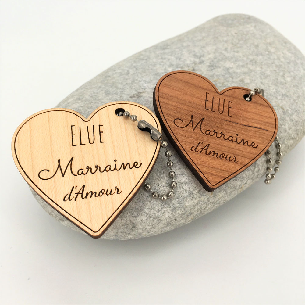 Porte-clés bois coeur personnalisés marraine d'amour