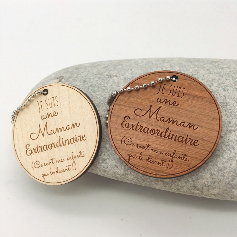porte-clés bois ronds personnalisés maman extraordinaire érable cerisier idée cadeau fête des mères