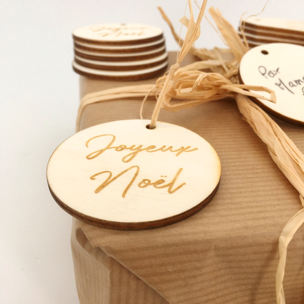étiquettes bois cadeau de noël